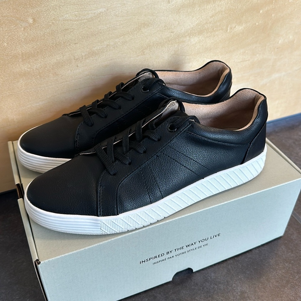 Women’s SOUL Naturalizer - Neela Sneaker, Black Size 10 M, Great Condition!